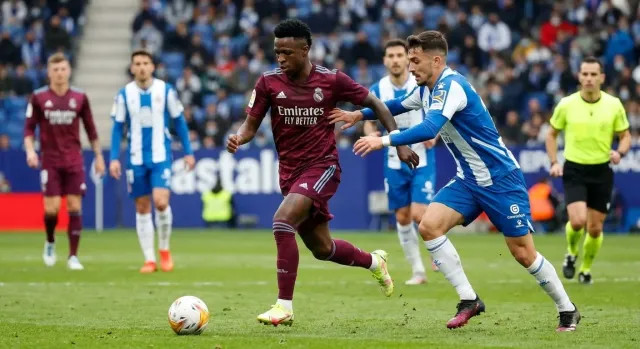 Real Madrid y Espanyol abren temporada de Mourinho