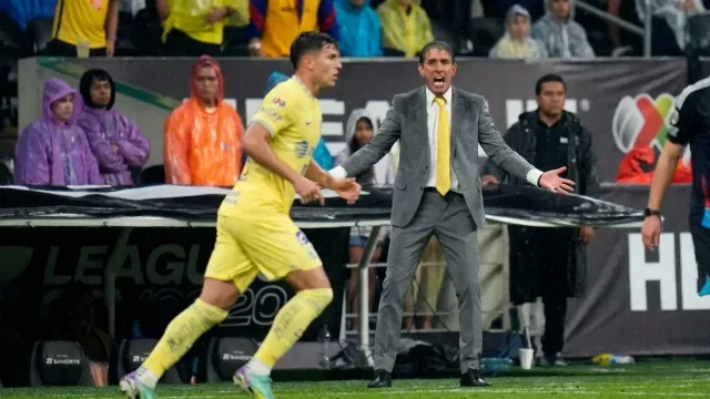 América: Almada impone la regla de correr o no jugar