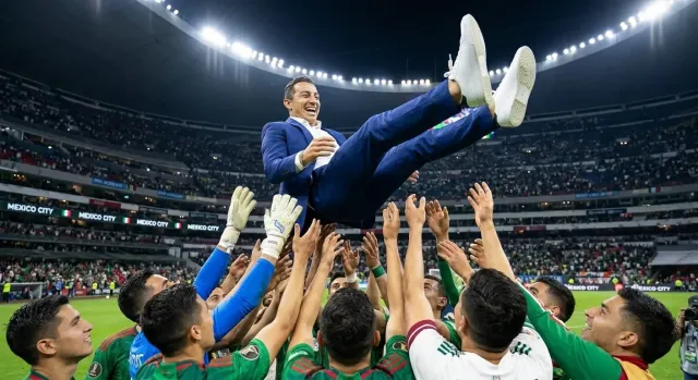 Guardado llega como asistente técnico a México