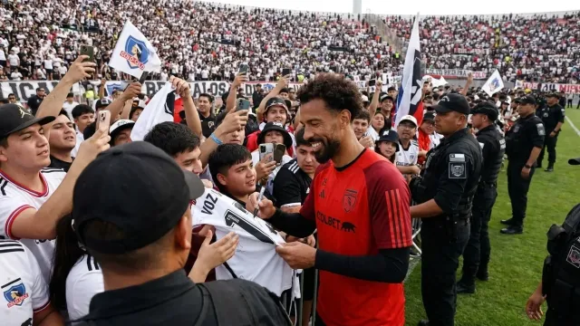 Colo Colo Revs Up for Sunday's Superclasico