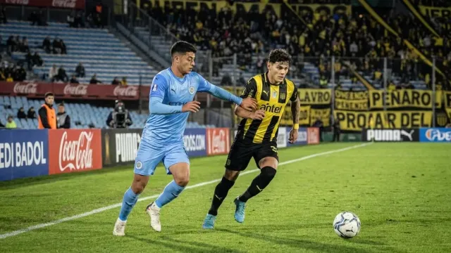 Peñarol-City Torque at the Centenario for Copa AUF 2026