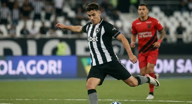 Rodriguez scores twice in Botafogo's 3-2 loss