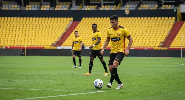 Intriago undergoes knee surgery at Barcelona
