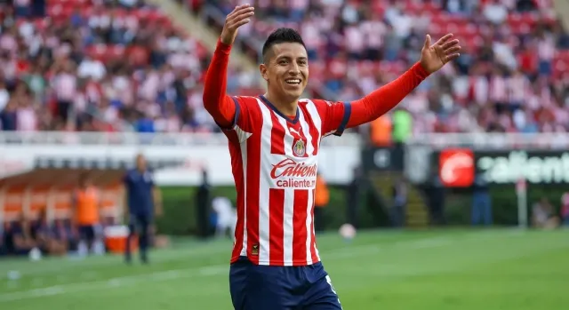 Chivas bloquea la salida de Alvarado sin cláusula de rescisión