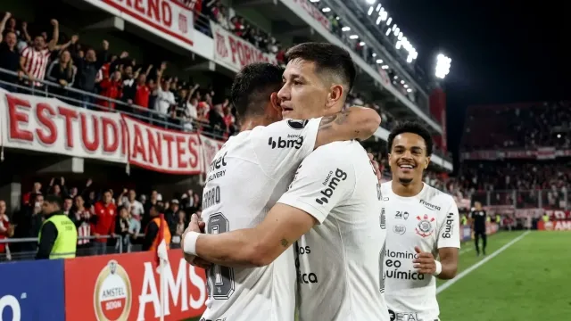 Estudiantes 1-1 Corinthians en cuartos