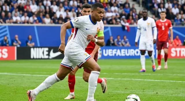 Mbappé busca el Balón de Oro con su récord mundialista
