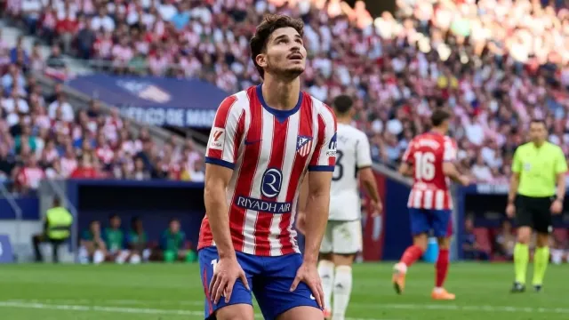 FIFA cambia la regla de cláusulas por el caso Julián Álvarez