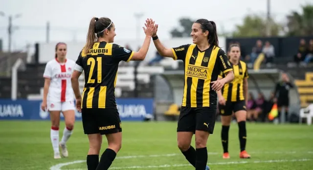 Peñarol golea 11-0 y roza el título del Clausura femenino