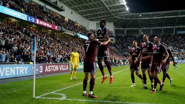 Aston Villa vence 3-1 a Coventry y avanza en la Copa