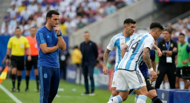 Argentina adds six local league players to Scaloni's roster