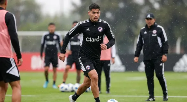 Magallanes: Menezes' card for Peru's wing spot