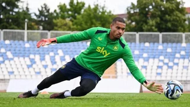 Bazunu se baja de Irlanda para no jugar contra Israel