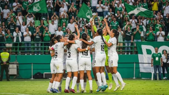 Cali Routs Santa Fe 4-2 to Claim Fourth Star