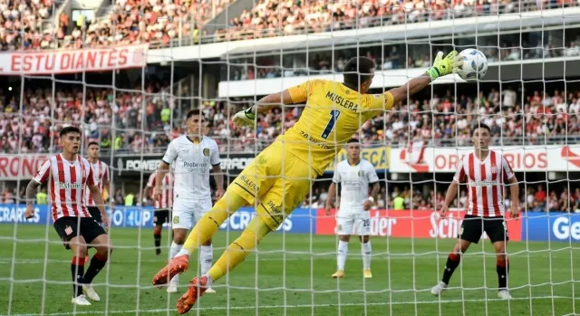 Muslera brilla y Central gana la Supercopa ante Estudiantes