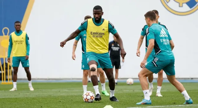 Real Madrid: Mourinho down to one healthy center back