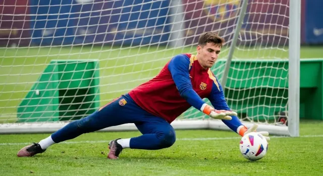 Barcelona: vuelve Joan García, baja Raphinha