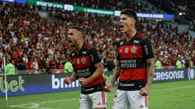 Carrascal fires Flamengo top in Fluminense clasico