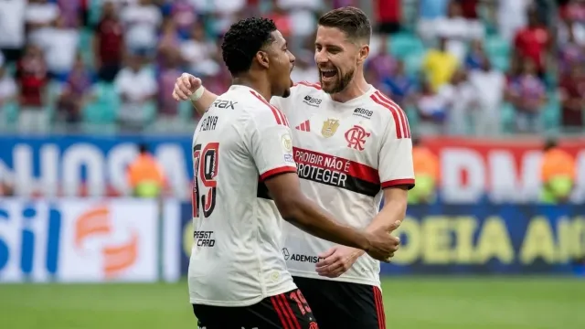 Flamengo goleó 3-0 a Bahia antes de enfrentar a Estudiantes