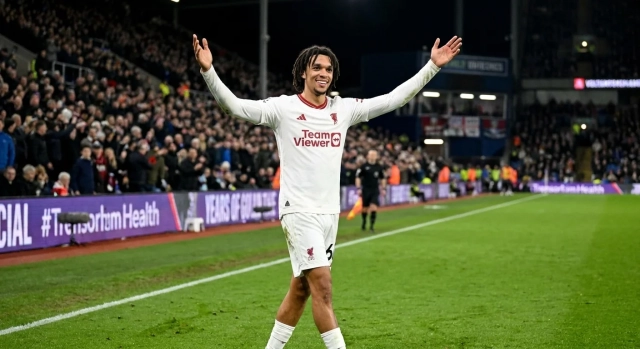 Iraola ve a Wirtz listo ante el Chelsea en la Carabao Cup