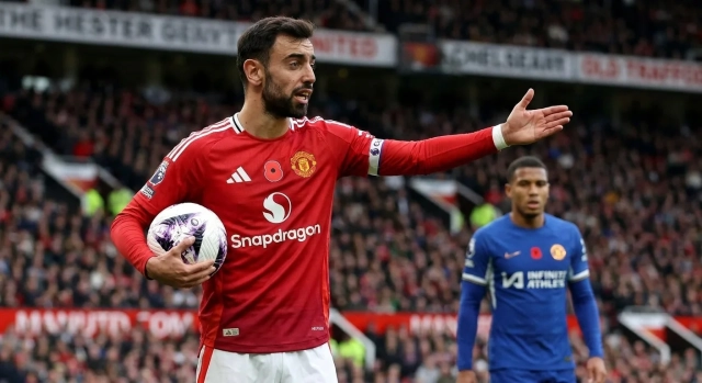 Chelsea 2-0 United, con VAR y expulsión