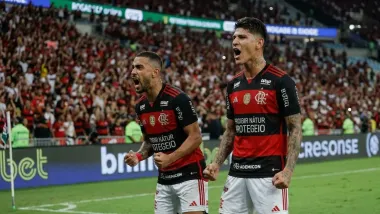 Carrascal's clasico wonder goal sends Flamengo back to the top ahead of Fluminense