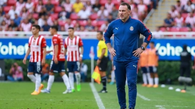 Chivas lleva cuatro partidos sin ganar, pero Milito ya sacó al equipo de baches así antes