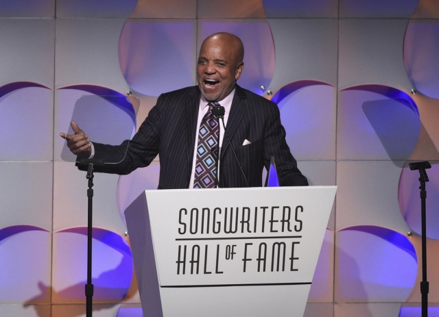 Un ausente Jay Z entra a Salón de la Fama de Compositores