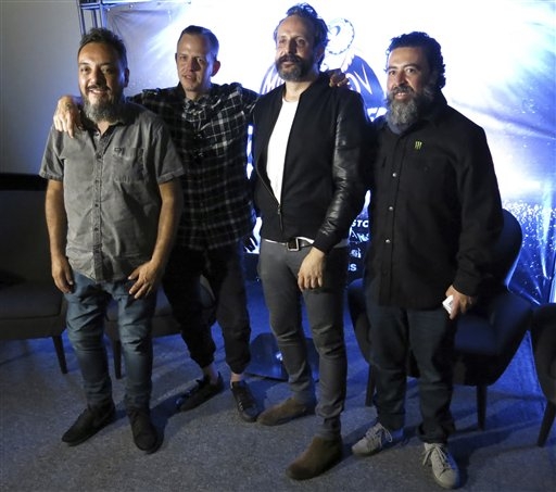 Molotov comparte con los fans sus “Días de peda y de cruda”