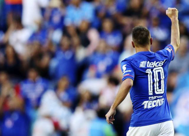 Regresa el fútbol a capital mexicana con Cruz Azul-América