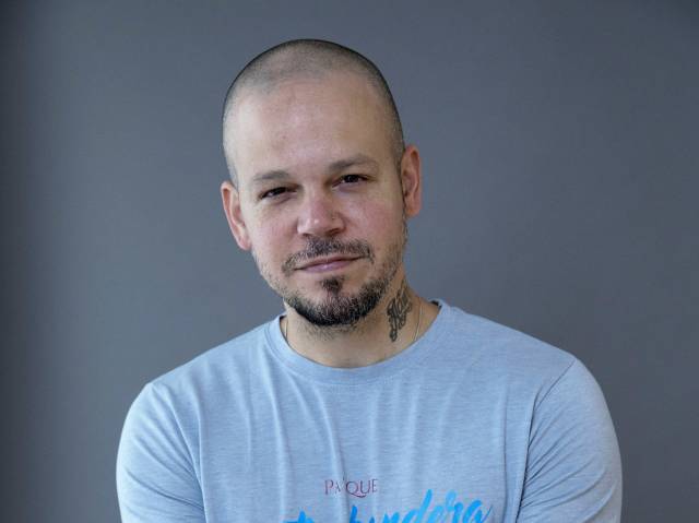 Residente se siente más libre tras exitoso 1er álbum solista