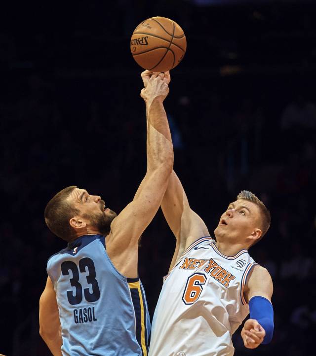 Lee y Porzingis comandan victoria de Knicks ante Grizzlies