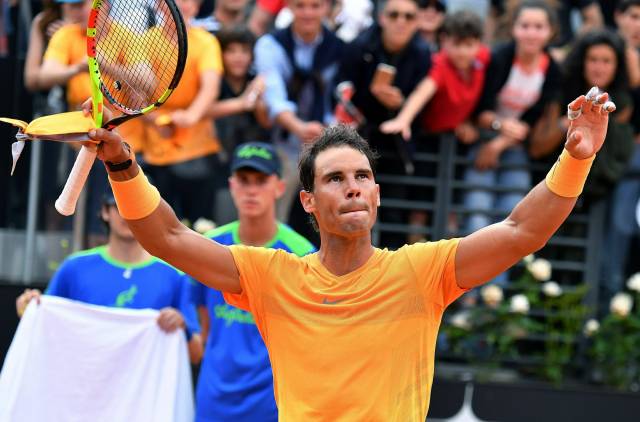 Nadal arrasa en su debut en Roma