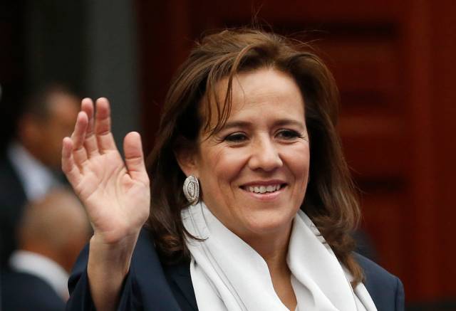 Ex primera dama retira su candidatura presidencial en México