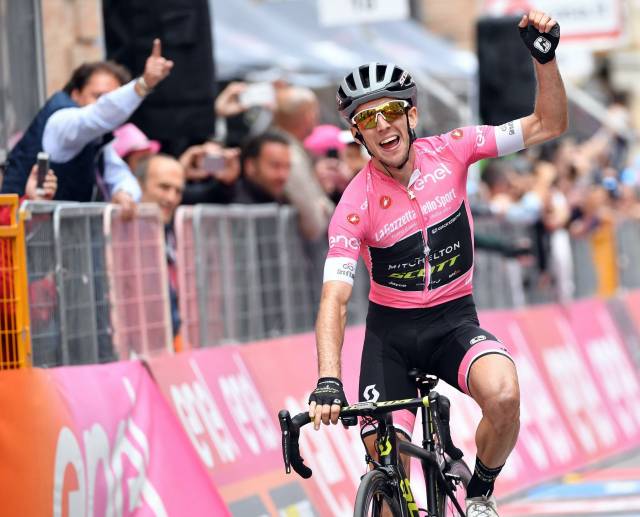 Giro: el líder Yates vuelve a ganar en Osimo y se despega