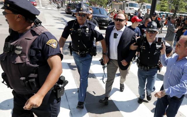 Twitter defiende decisión de no censurar a Alex Jones