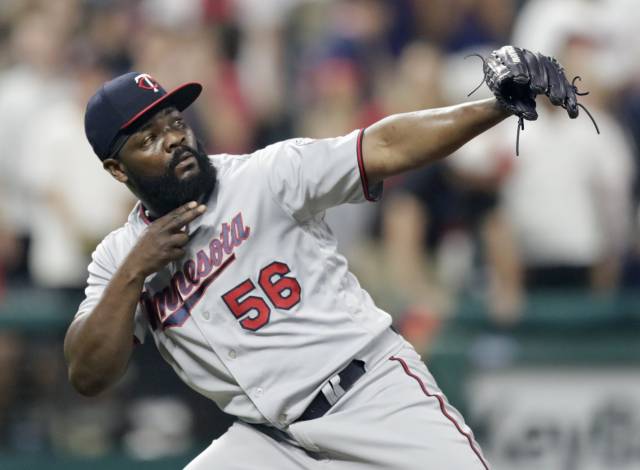 Atléticos refuerzan su bullpen con adquisición de Rodney