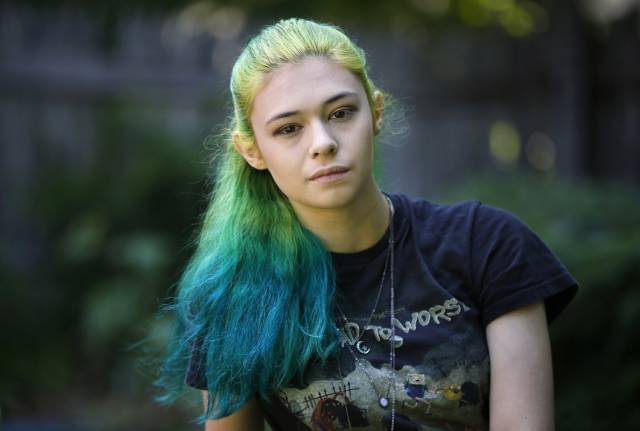 Activista transgénero debuta como superheroína en la TV