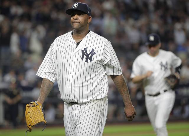 Yanquis, eliminados en casa por sus acérrimos rivales