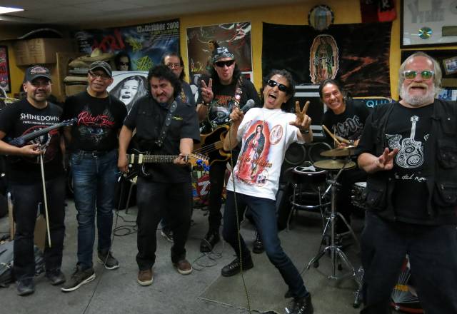 Lora: El verdadero rock tiene que decir cosas ciertas