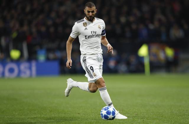 Federación francesa cierra puerta de la selección a Benzema