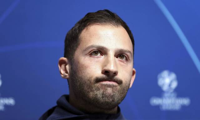 Schalke despide al técnico Tedesco, Stevens retoma riendas