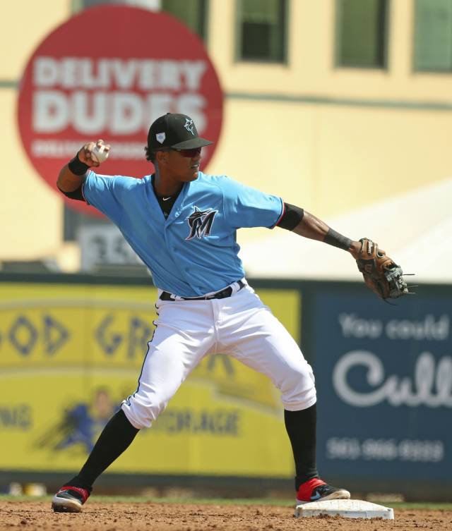 Starlin Castro, veterano en un joven equipo de Marlins
