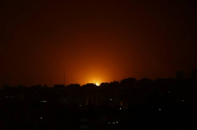 Israel bombardea blancos extremistas en la Franja de Gaza