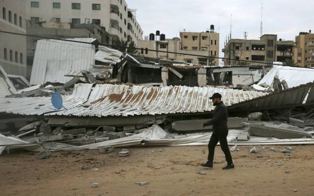 Israel ataca objetivos de Hamas en respuesta a cohetes
