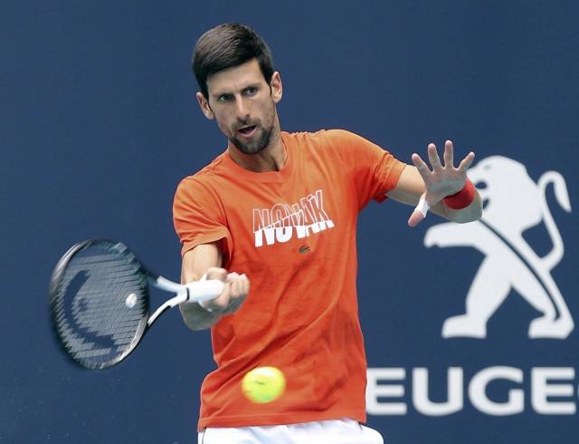 Djokovic y Nadal inician la fase de arcilla en Montecarlo