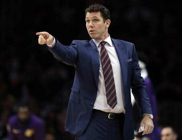 NBA: Kings contratan a Luke Walton como su nuevo entrenador