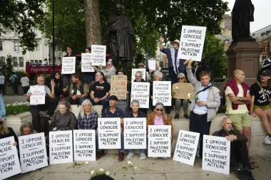 ¿Terrorismo o desobediencia civil? La polémica prohibición de Palestine Action en Reino Unido