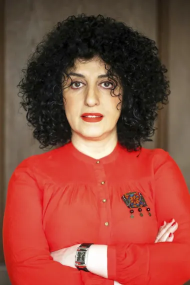 Narges Mohammadi: La voz encarcelada que desafía al régimen iraní