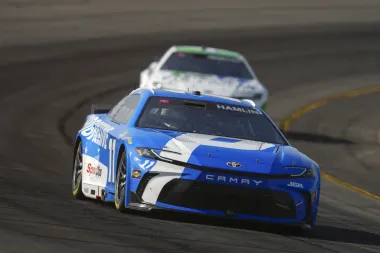 La guerra legal que desafía el status quo de NASCAR: ¿David contra Goliat en las pistas?