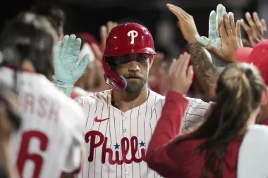 Kyle Schwarber en llamas: el jonronero que encendió la chispa de los Phillies